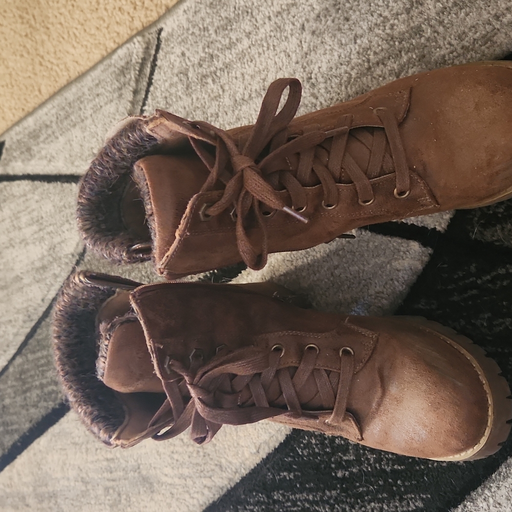 Carlos boots